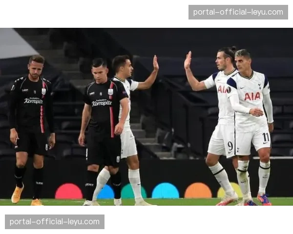 桶谷大强调防守成功关键在于全员参与，建立有效协作链条