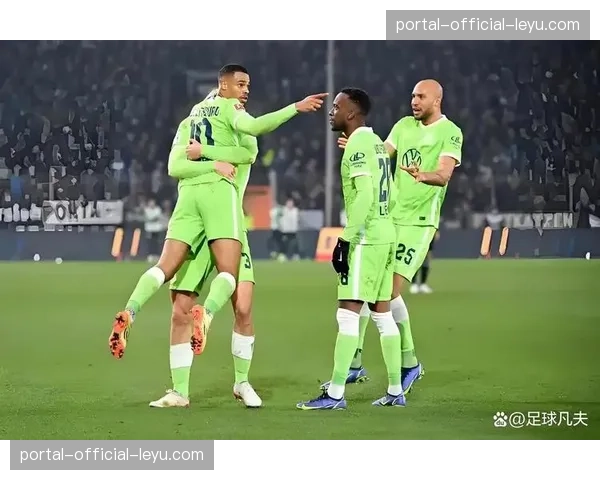 半场战报：霍芬海姆1-1沃尔夫斯堡，双方门将各献神扑